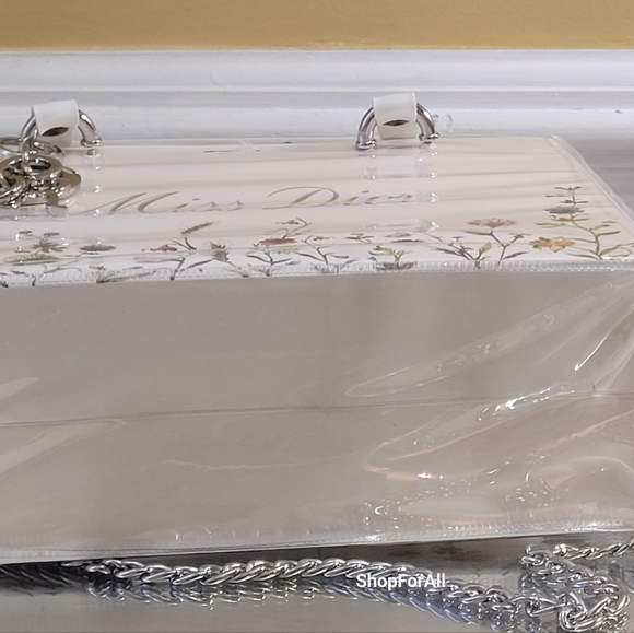 Dior - Picture 6 of 12